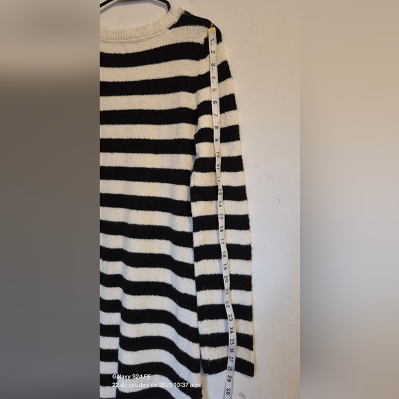 Classic Black and White Striped Women's Sweater - Picture 6 of 7
